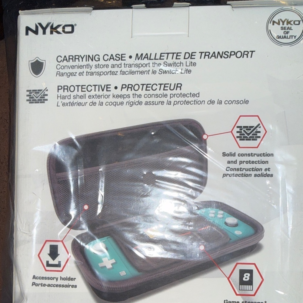 Elite Shell Case for Switch Lite - Black - Picture 2 of 3
